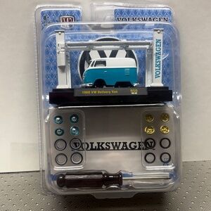 Volkswagen 1960 VW Delivery Van Model Kit